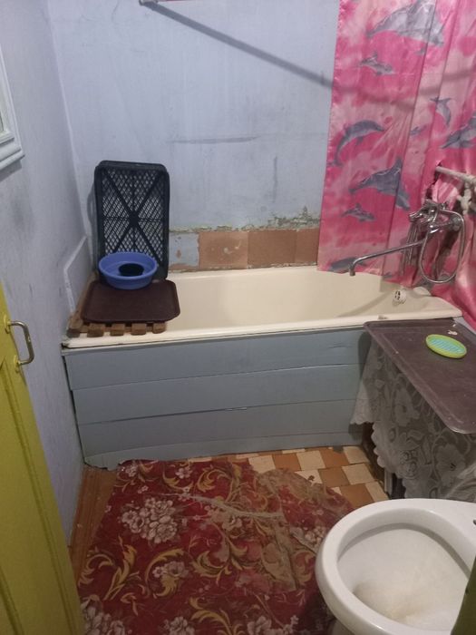 Сдаётся квартира на Чиланзаре 22квартале 2 комнатная для семьи 300у.е