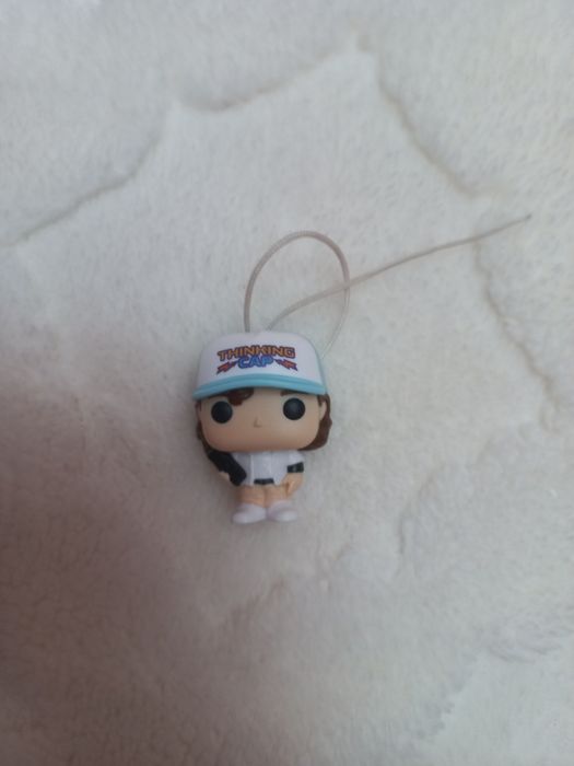 Фигура из киндер жой