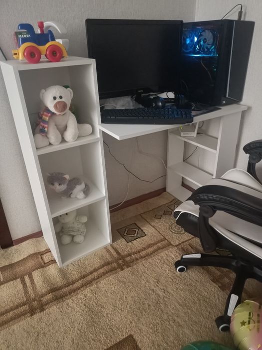 Монитор продам...