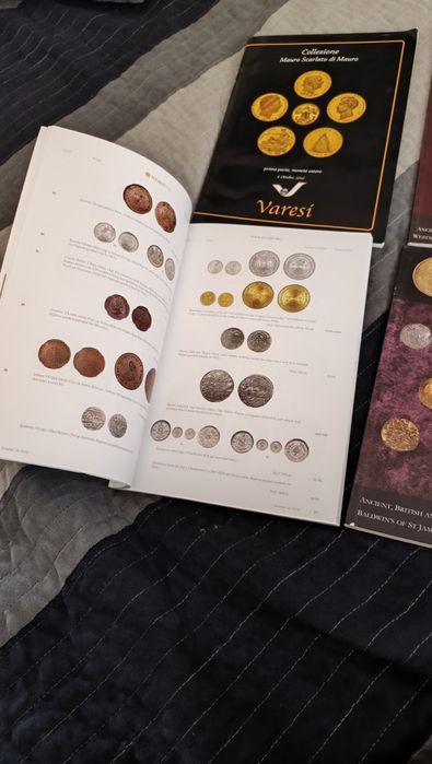 Каталози за монети и медали