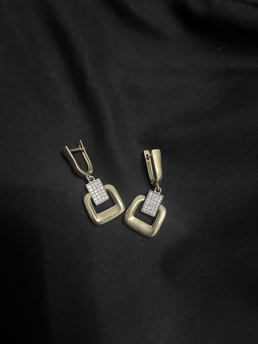 Алтын комплект сатылады срочно