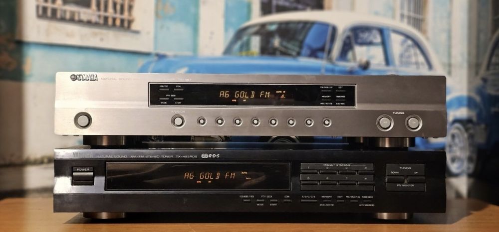 Muzica la radio tuner Yamaha TX 492 sau TX 497