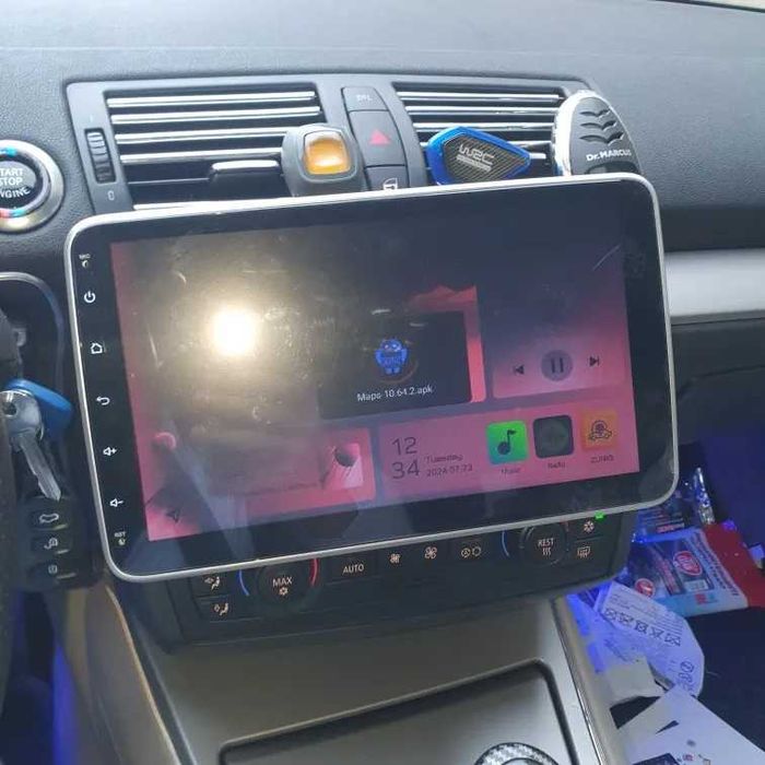 Navigație Android 15 1DIN Universală 10 Inch – CarPlay, 4GB RAM, QLED