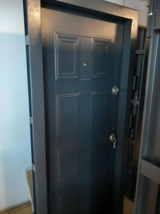 Usi de intrare usi apartamente si case usi metalice