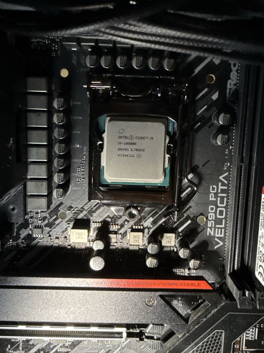 KIT Streaming/Gaming high end i9 10900k + Z590 Asrock PG VELOCITA + 32GB ram ddr4 hyperx fury black