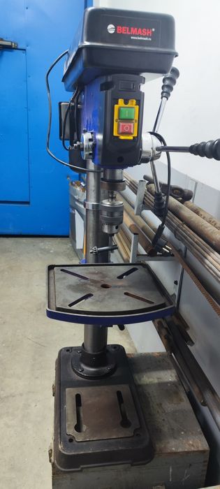 Сверлильный станок