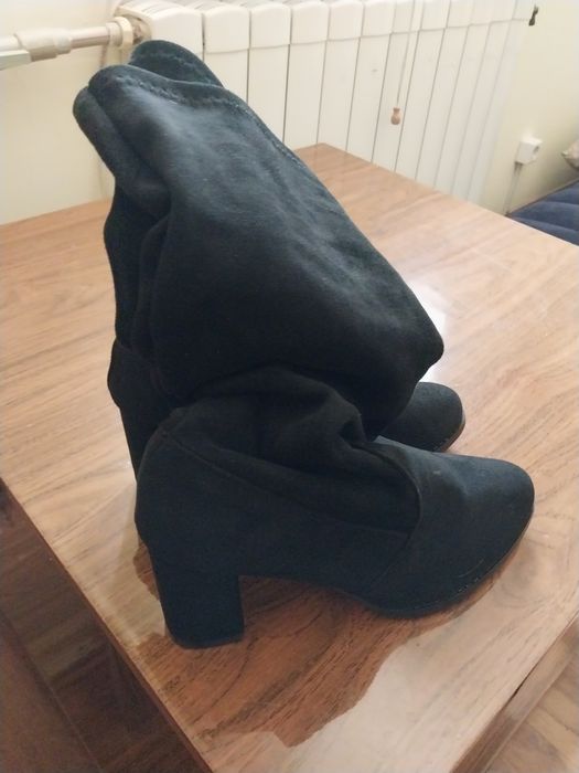 Продаются Весении сапожки