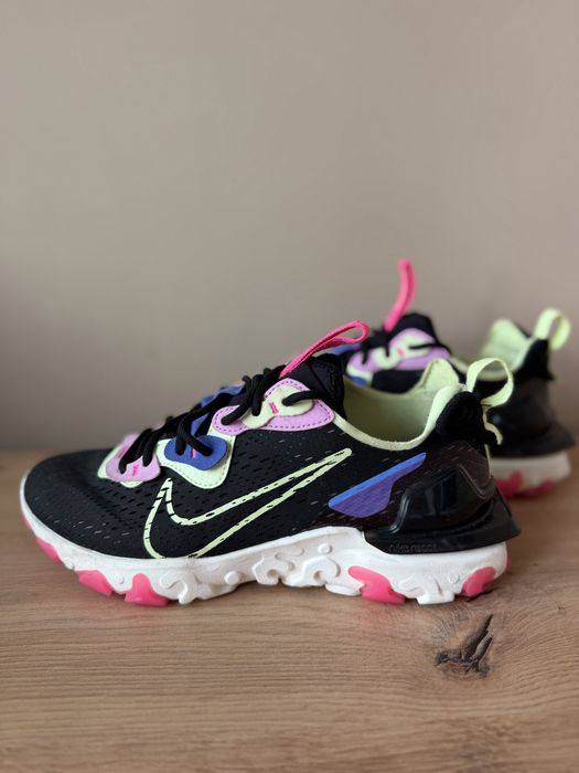 Nike React Vision 'Black Beyond Pink Volt'
