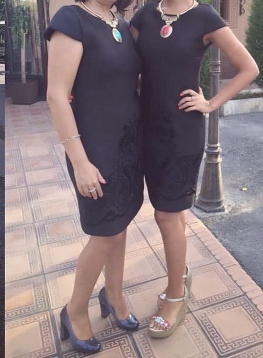 Черное коктельное платье