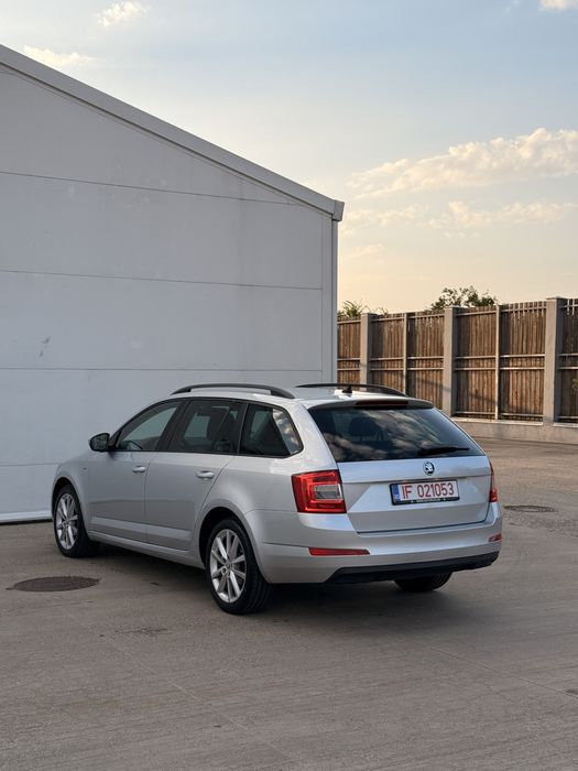 Skoda octavia 2016 1.6 dsg E6