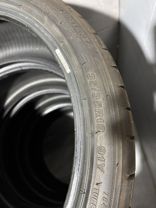 Anvelope de vara Bridgestone 235 35 R19