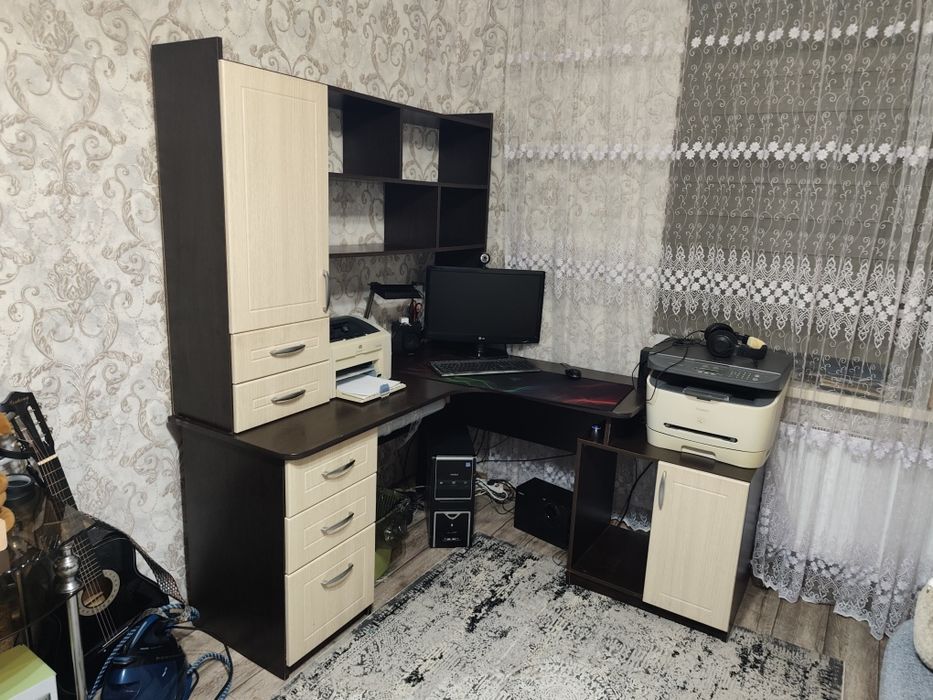 Компьютерный стол