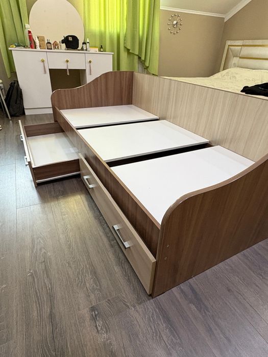 Кровать односпальная