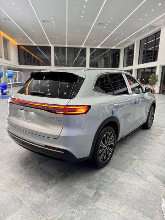 Kia or Geely EX5 EM-I