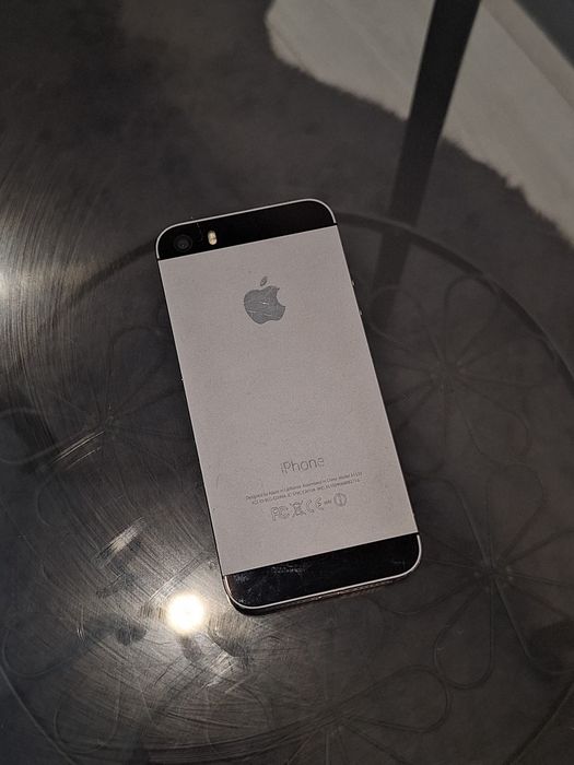IPhone 5s рабочий, обмен