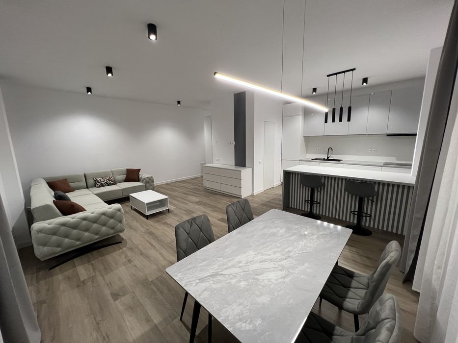 Apartament 2 camere de vânzare-central-bloc nou-parcare subterană