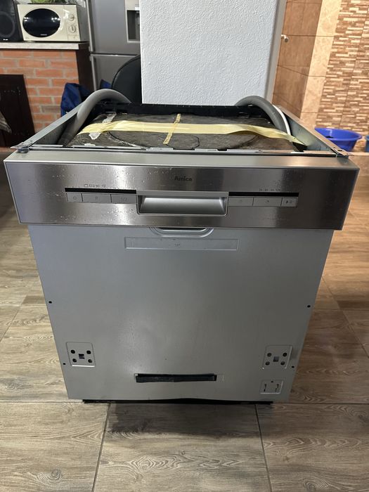 Vând Mașină de spălat vase AMICA