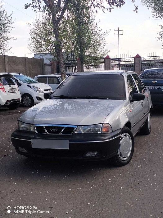 Продамь Nexia 2004 год