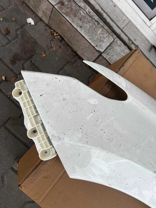 Калник ляв MITSUBISHI L200 2015/-2019  5220J827 / 5220J823