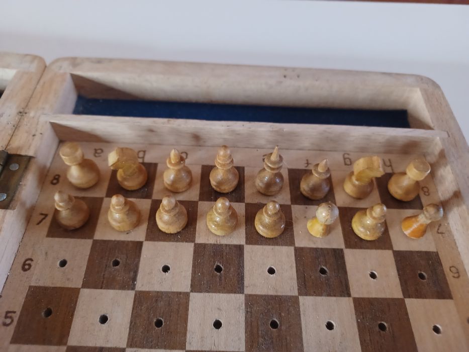 Ретро СССР  дървен туристически шах