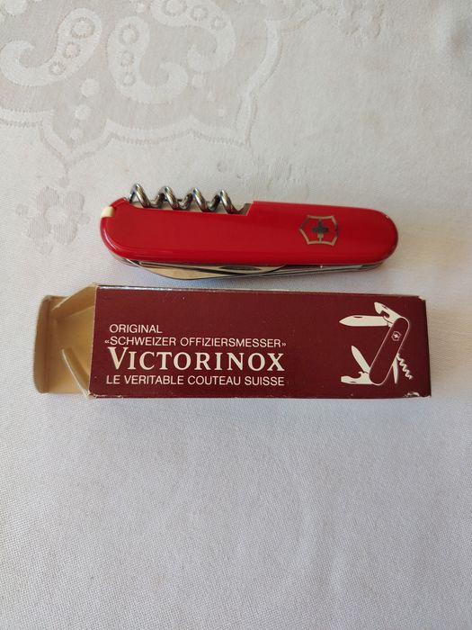 Briceag Victorinox, Swiss Army Knife