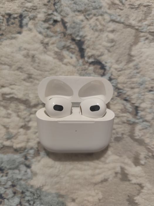 двое аир подсов 3  одни сломаны вторые работают