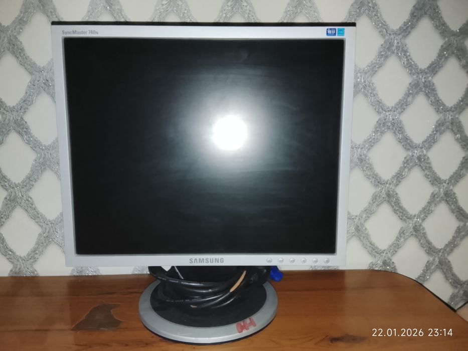 Монитор Самсунг Рабочий