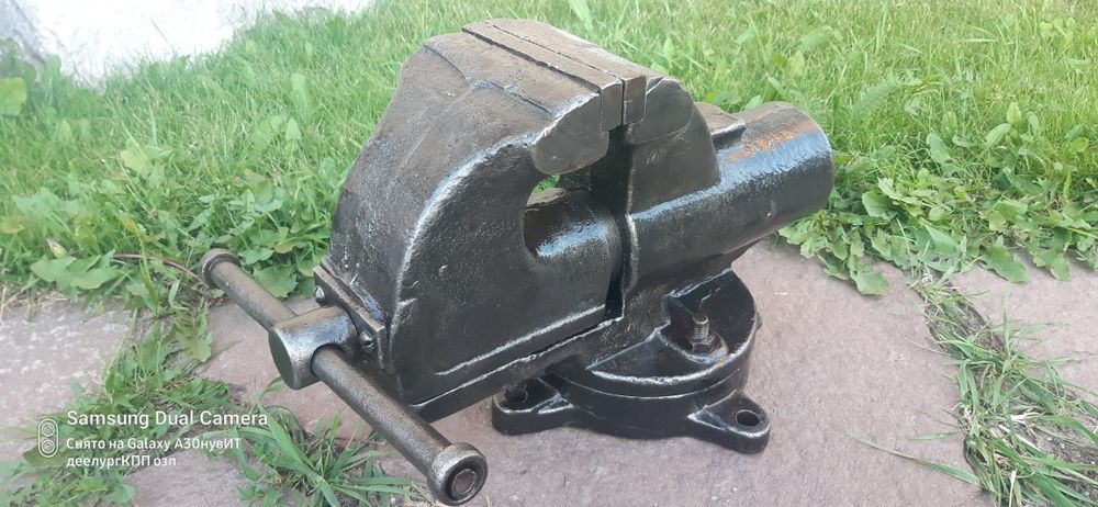 тиски Сталинские