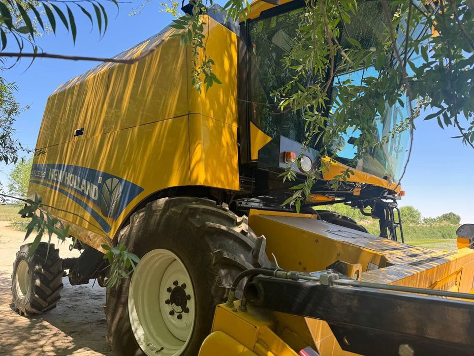 Kombayin sotiladi.Тс 590