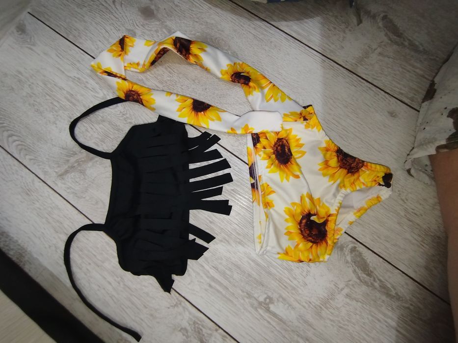 Продам купальники новые