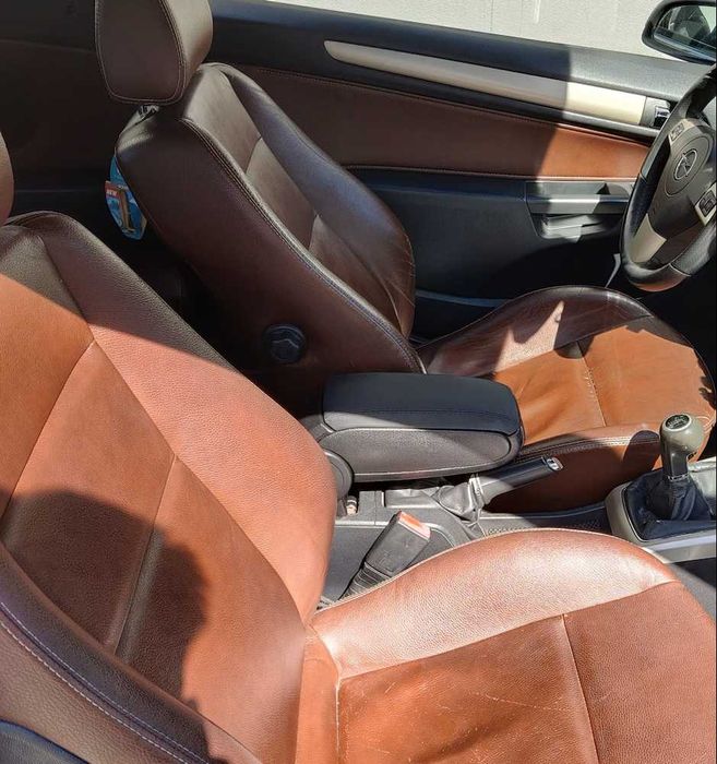 Cotieră Opel Astra H, 2004-2010, negru, imitație de piele