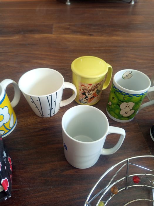 Чаши,кана и панер