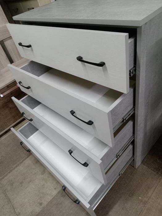 Продам новый комод