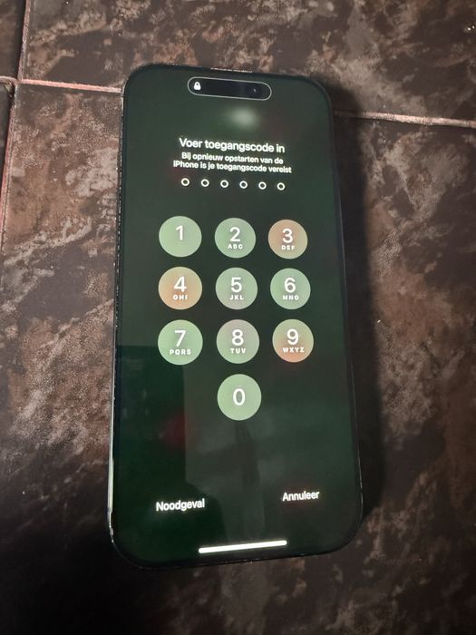 iPhone 16 pro 512gb  - за отключване