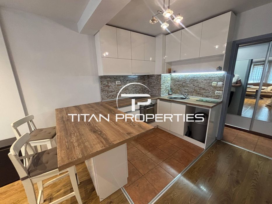 Продава се Двустаен апартамент в Варна, Цветен квартал - 64 кв.м за 1156 €/кв.м - Снимка #2