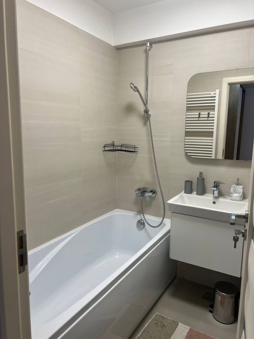 Inchiriez apartament 2 camere complex Fiald - proprietar