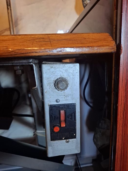 Mașina de cusut Triploc ( industrială )