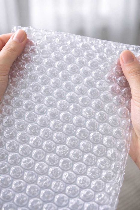 Pufakli salafan OPTOM RULONLAR bor !