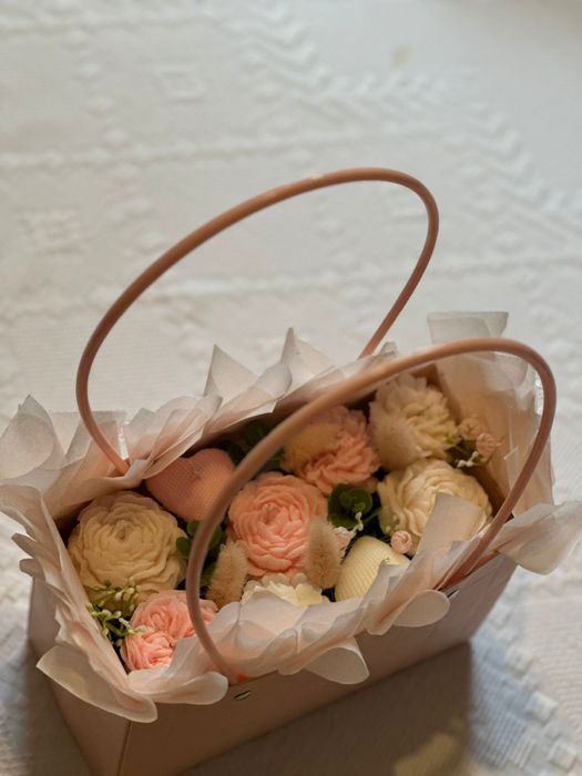 Цветы букеты на 8 марта