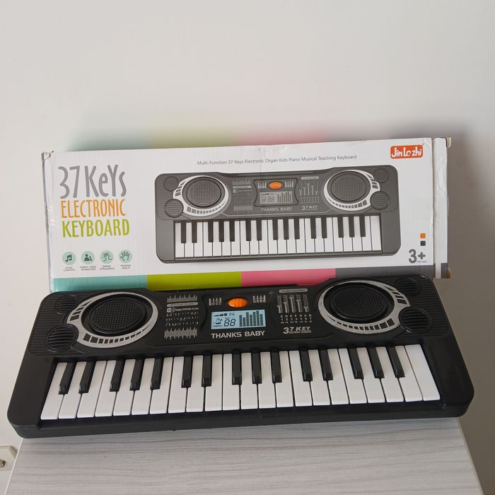 Детска музикална играчка йоника