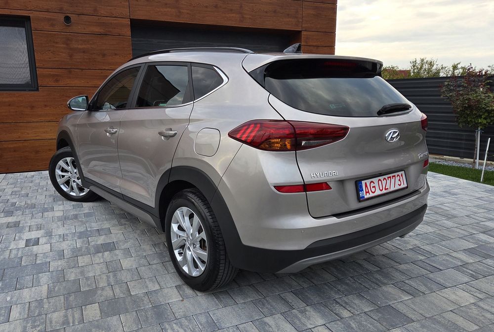 HYUNDAI TUCSON / Facelift  / 1.6 Diesel  Euro 6  / Panoramic