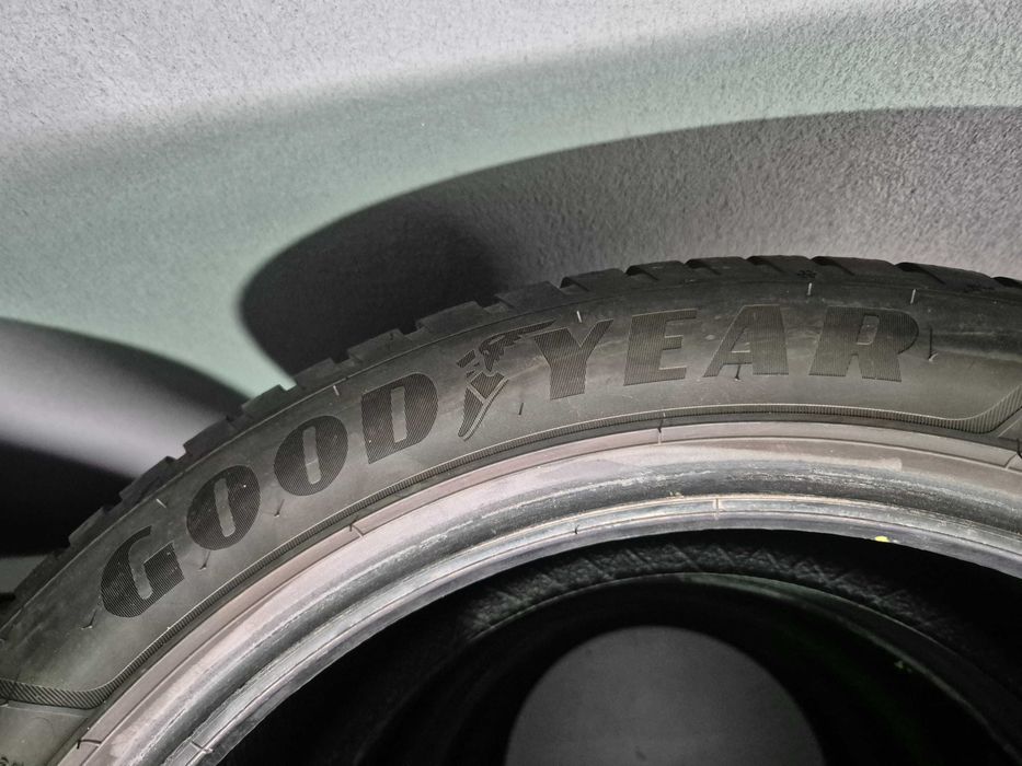 4 Anvelope M+S VARA IARNA 4 Sezoane - 245/45/18 100Y - GoodYear Vector 4Seasons - APP NOI - DOT 2023 !