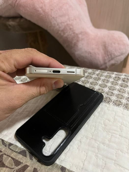 Самсунг S24 2024