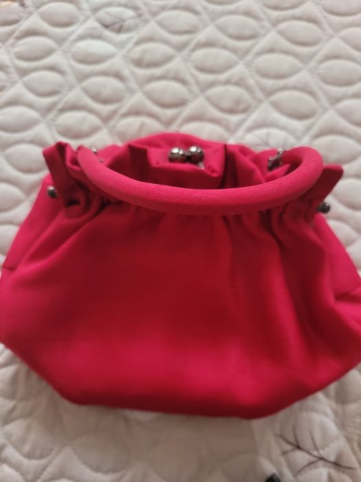 Продам женскую сумочку-клатч