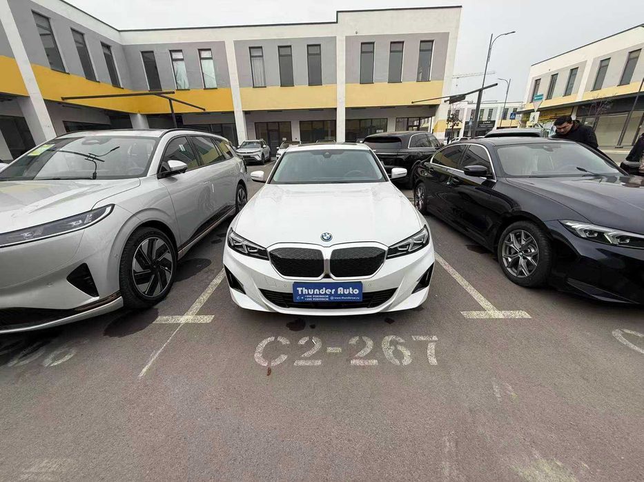 BMW i3 35L 2025г eDrive