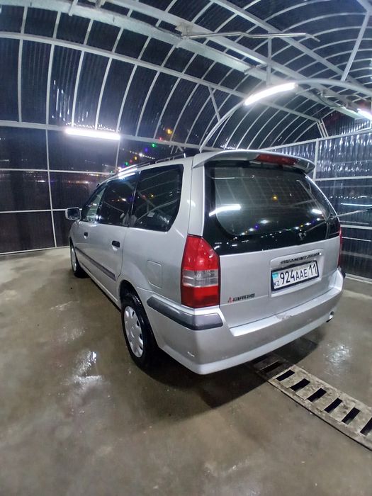 Mitsubishi Space Wagon 2.4 бинзин