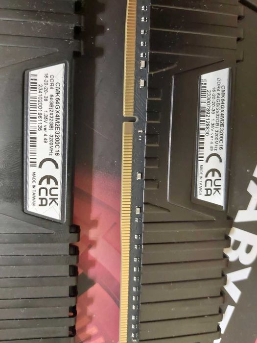 64GB DDR4 3200Mhz CL16 - Corsair Vengeance LPX