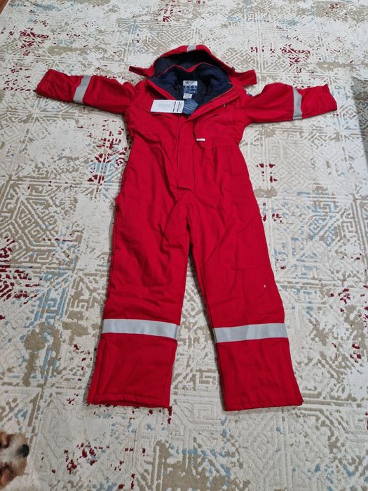 Продам  спец.одежду.