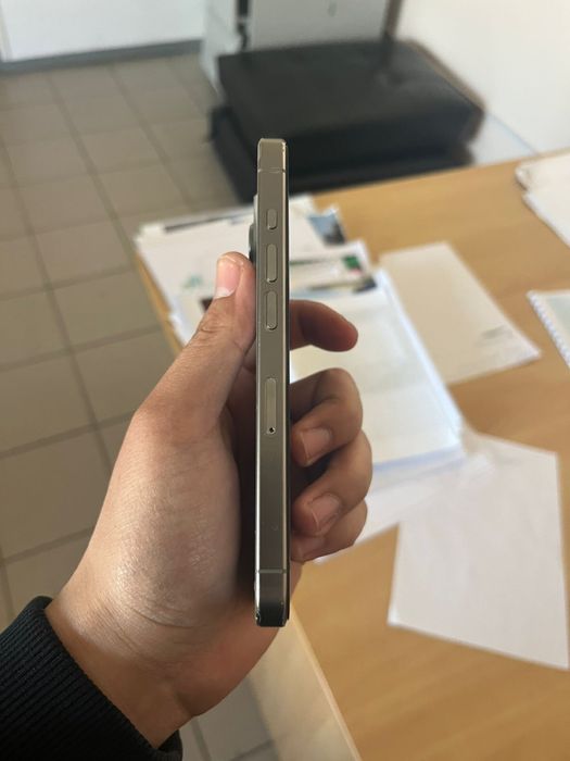 Продам iphone 15 pro