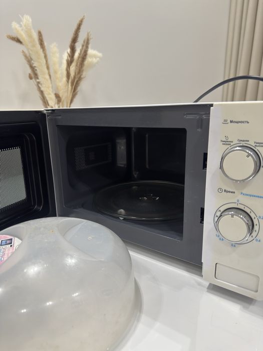 Микроволновка Midea
